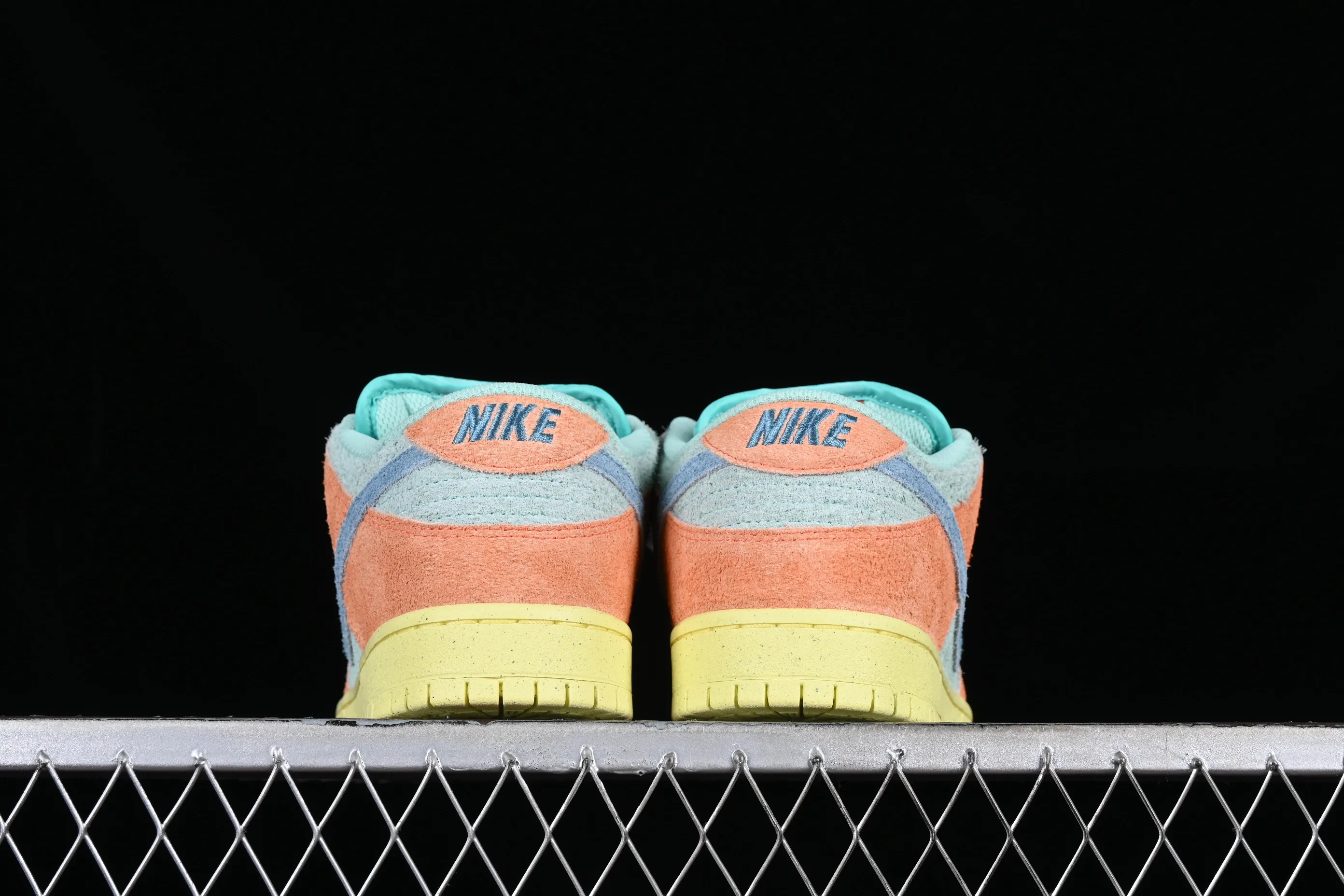 All Categories Nk SB Dunk Series Nk SB Dunk Low Low-top Sneakers Nk SB Dunk "Noise Aqua" Tropical Fruit Pie Dunk Series Retro Low-top Casual Skateboard Shoes DV5429-800